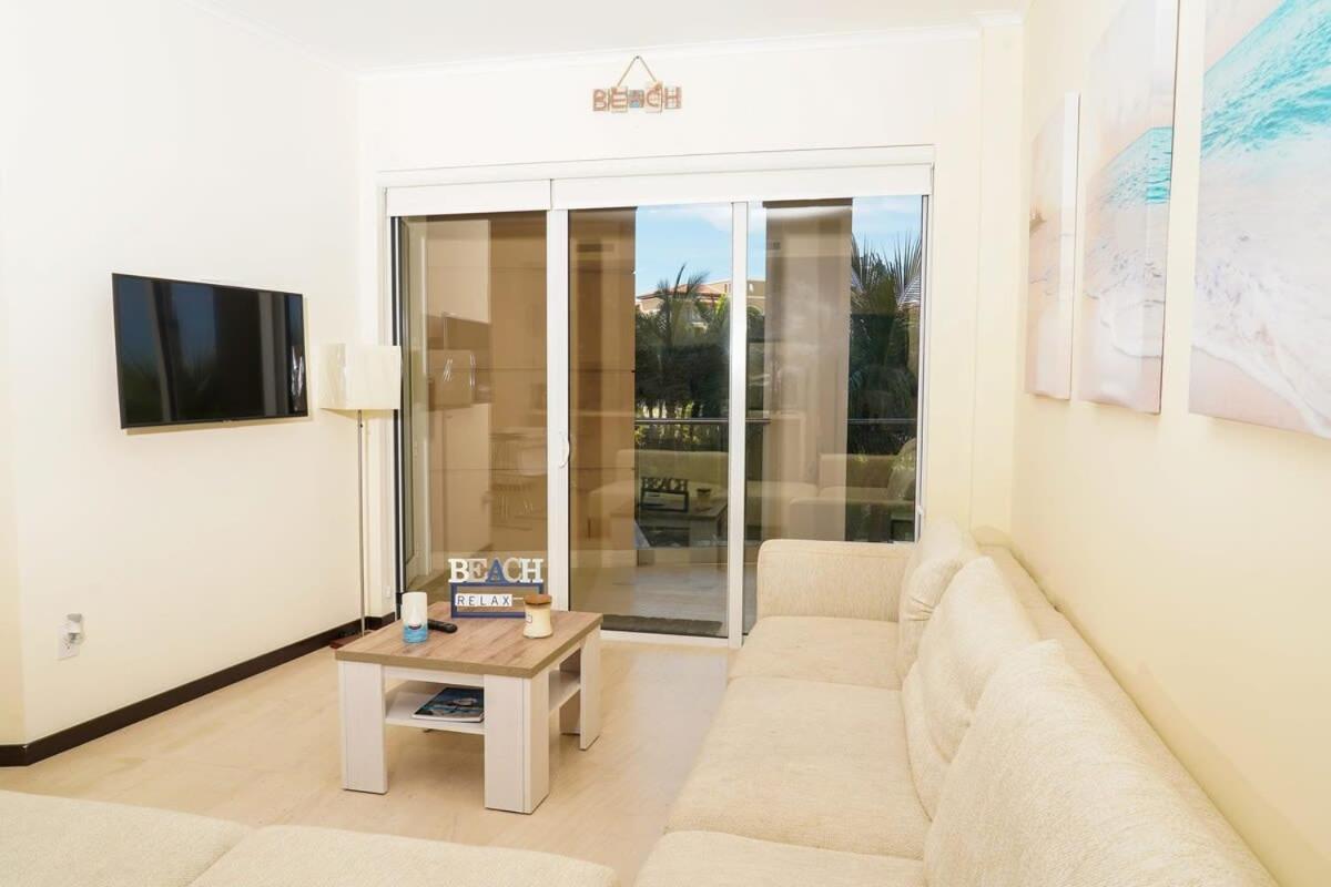 Beautiful Apartment In Eagle Beach Levent Palm Beach Exterior foto