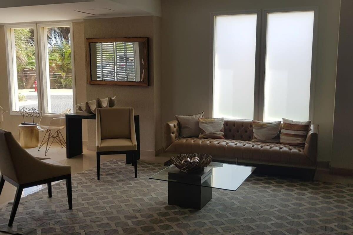 Beautiful Apartment In Eagle Beach Levent Palm Beach Exterior foto